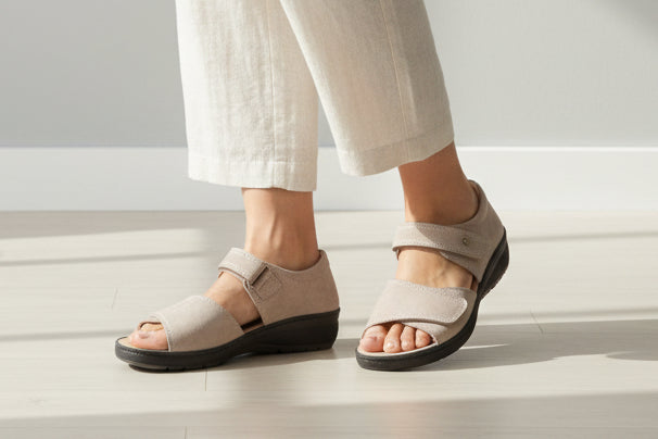 Benexa Scarpa Sandalo Beige Regolabile