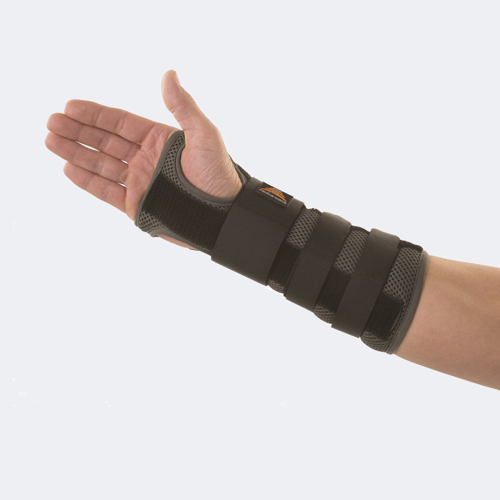 Camp Ortesi per polso lungo in Airmesh con rinforzo palmare  MB5426